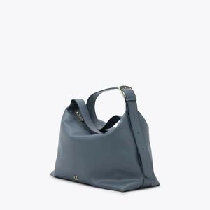 ΤΣΑΝΤΑ ΩΜΟΥ AXEL ΜΕ ΜΕΤΑΛΛΙΚΕΣ ΛΕΠΤΟΜΕΡΕΙΕ 1010-3608-002 BLUE