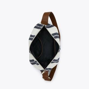 ΤΣΑΝΤΑ ΩΜΟΥ AXEL ΜΕ ΜΕΤΑΛΛΙΚΕΣ ΛΕΠΤΟΜΕΡΕΙΕ 1010-3608-680 STRIPEBLUE